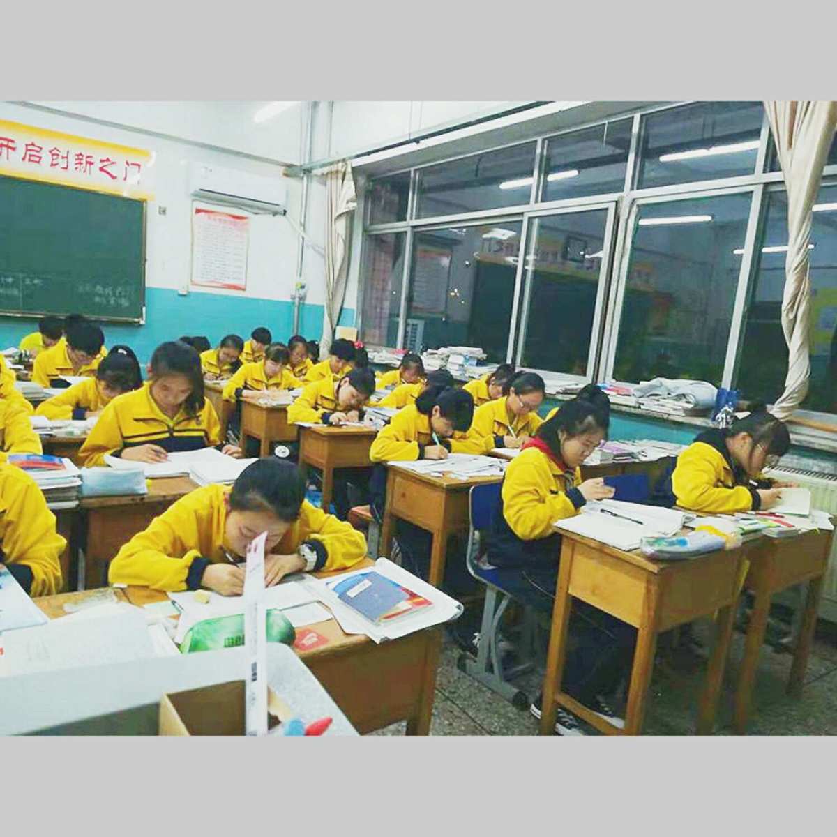 肖凝儿_肖凝儿_肖凝儿