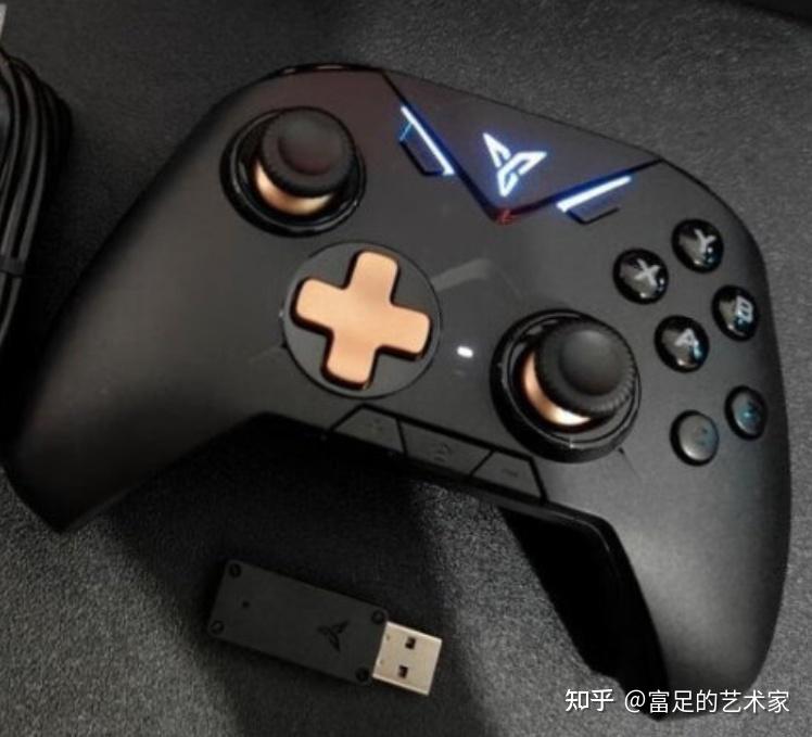手柄游戏机手机_真我手机用什么游戏手柄好_realme游戏手柄