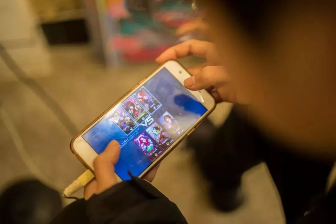 手机中毒可以修好吗_中毒游戏_手机游戏中毒怎么修理