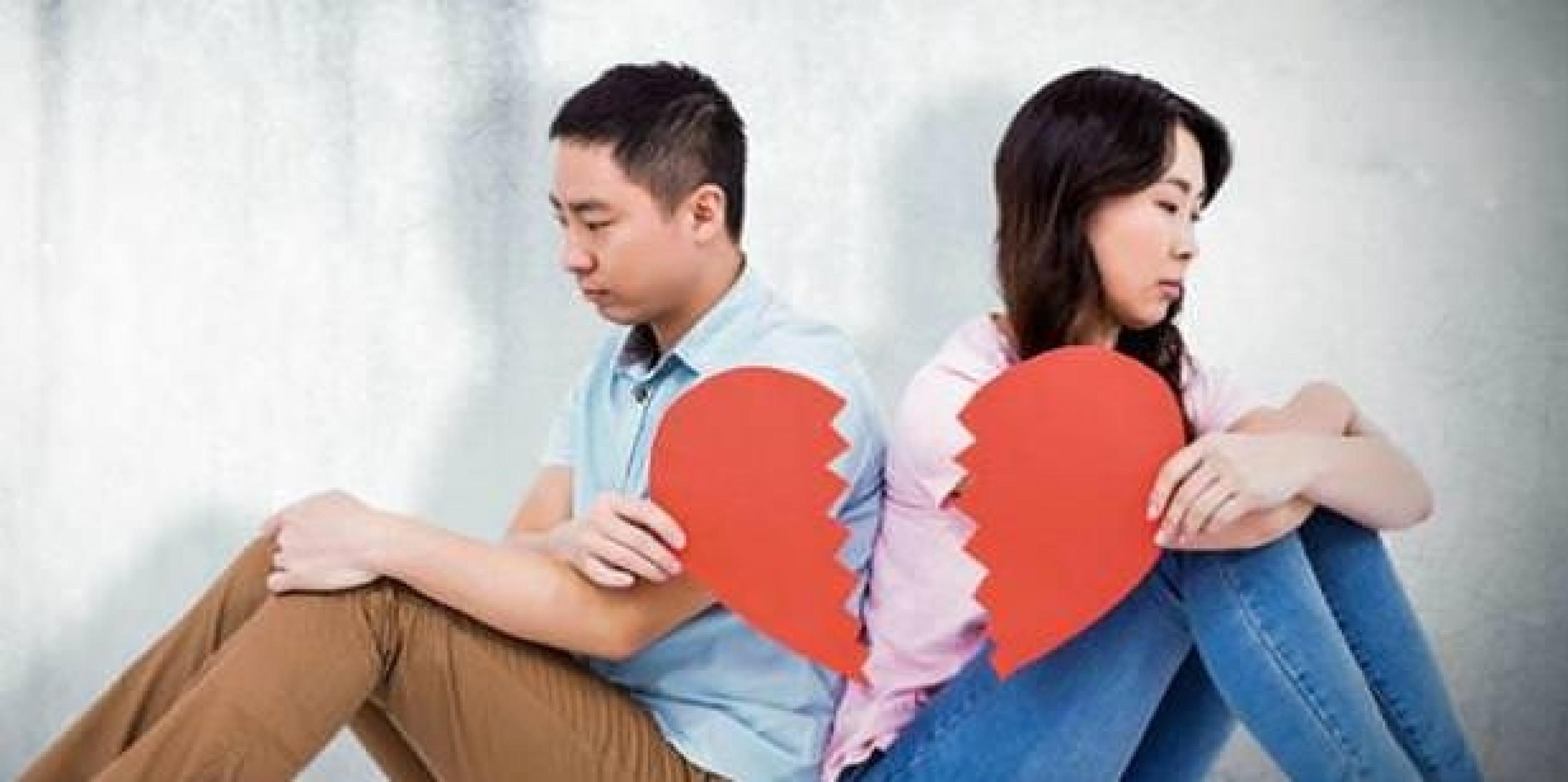 夫妻俩游戏_手机游戏害了夫妻_恐怖夫妻游戏