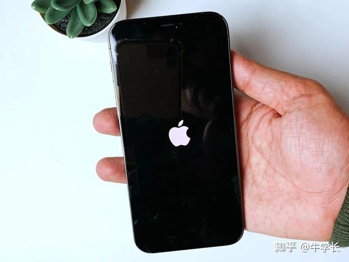 手机玩游戏切屏一会就黑屏_打游戏黑屏手机_手机黑屏游戏就掉线