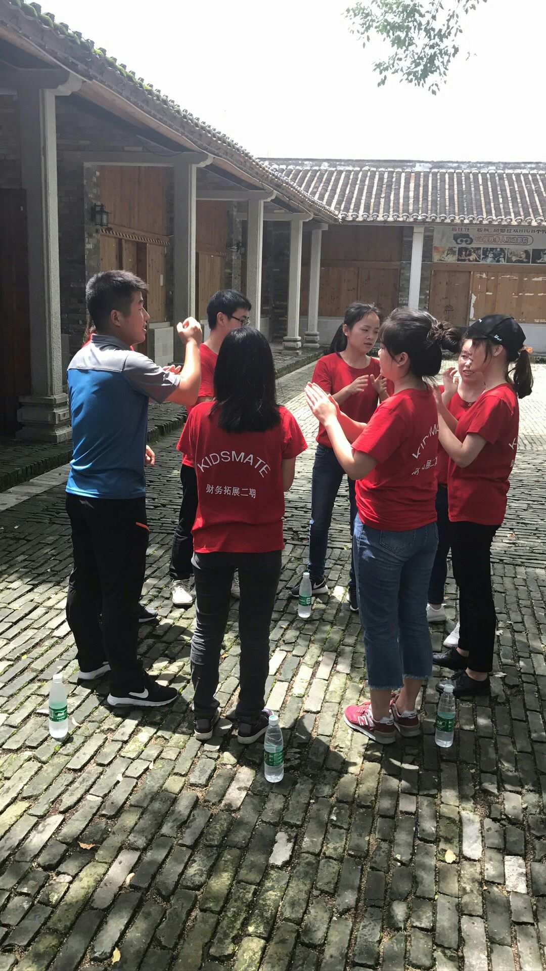 玩找团队手机游戏怎么玩_手机游戏怎么找团队玩_玩找团队手机游戏违法吗