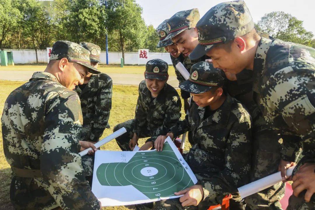 解压射击小游戏_解压的射击游戏_手机射击游戏解压