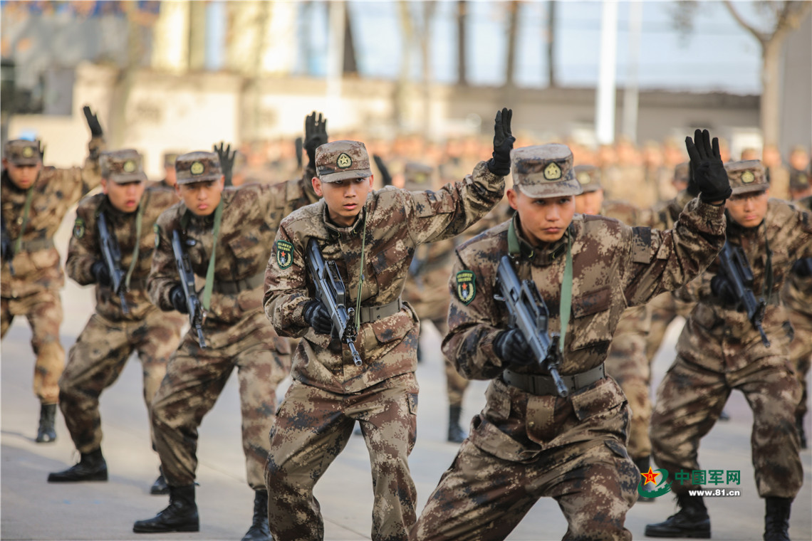 手机游戏比武类型-手机游戏比武：三招让你成为新势力