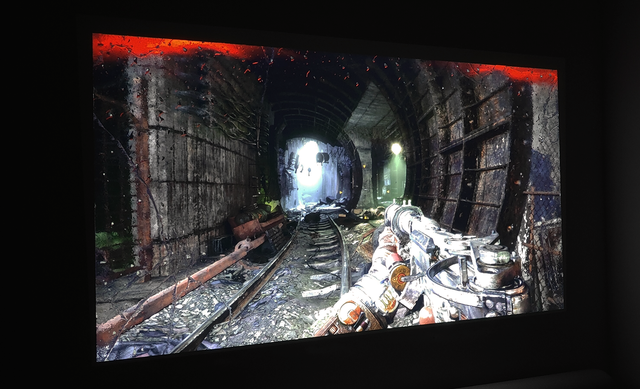 手机玩游戏能用投影吗_投影能玩手机游戏用什么手柄_投影能玩手机游戏用什么软件