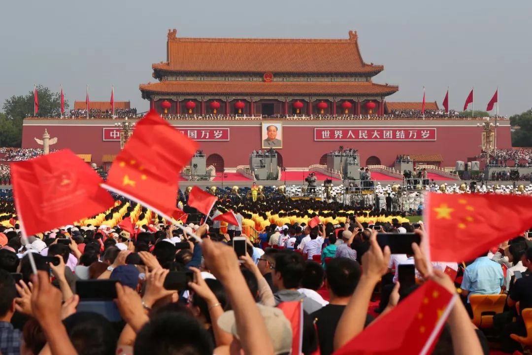 阅兵lz_70周年阅兵吗_阅兵仪式100周年