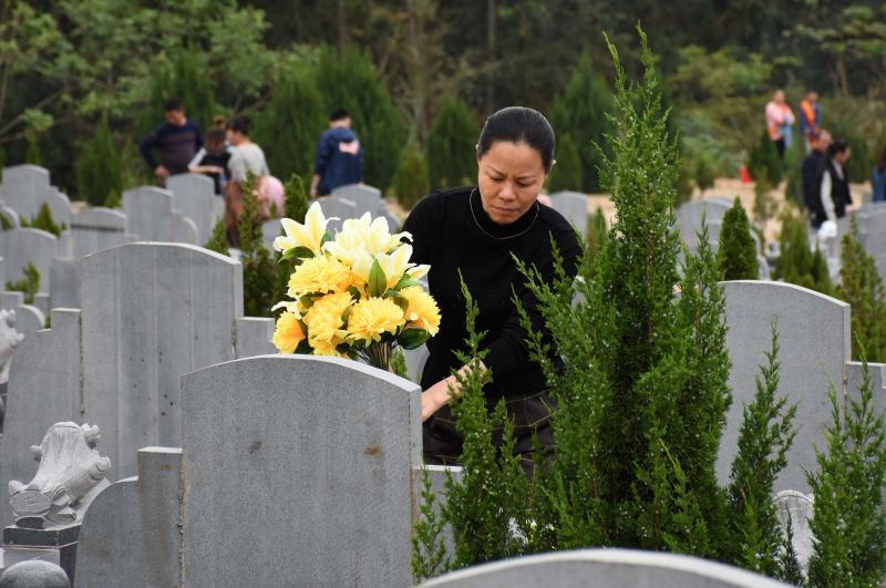 清明节黑板报文字素材_清明黑板报文章_清明黑板报字体
