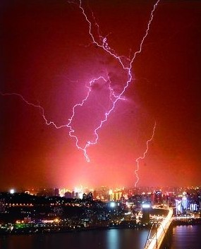 雷黑子剧情_雷黑子_黑雷