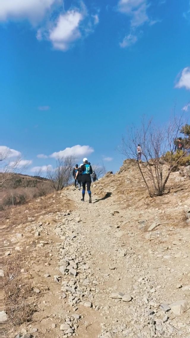 手机拍摄荒野求生游戏_荒野求生的手机游戏_荒野求生拍摄揭秘视频