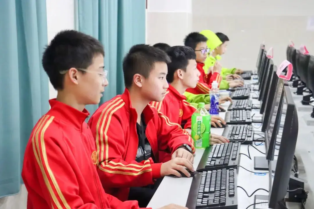 小明游戏中心_小明手机游戏怎么玩_手机游戏小明
