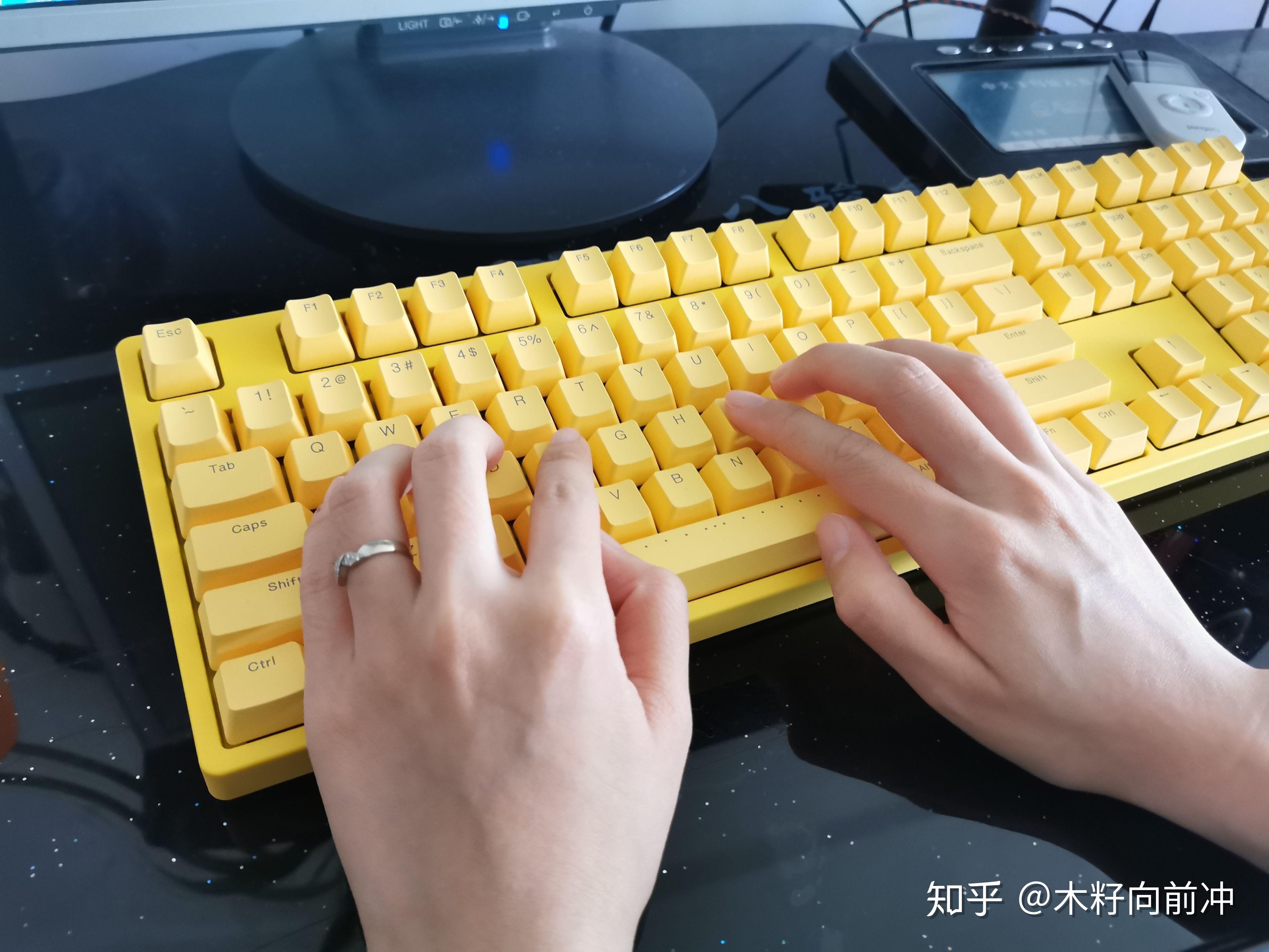 用键盘的手机游戏_手机游戏键盘充电多久_充电键盘手机游戏怎么关闭