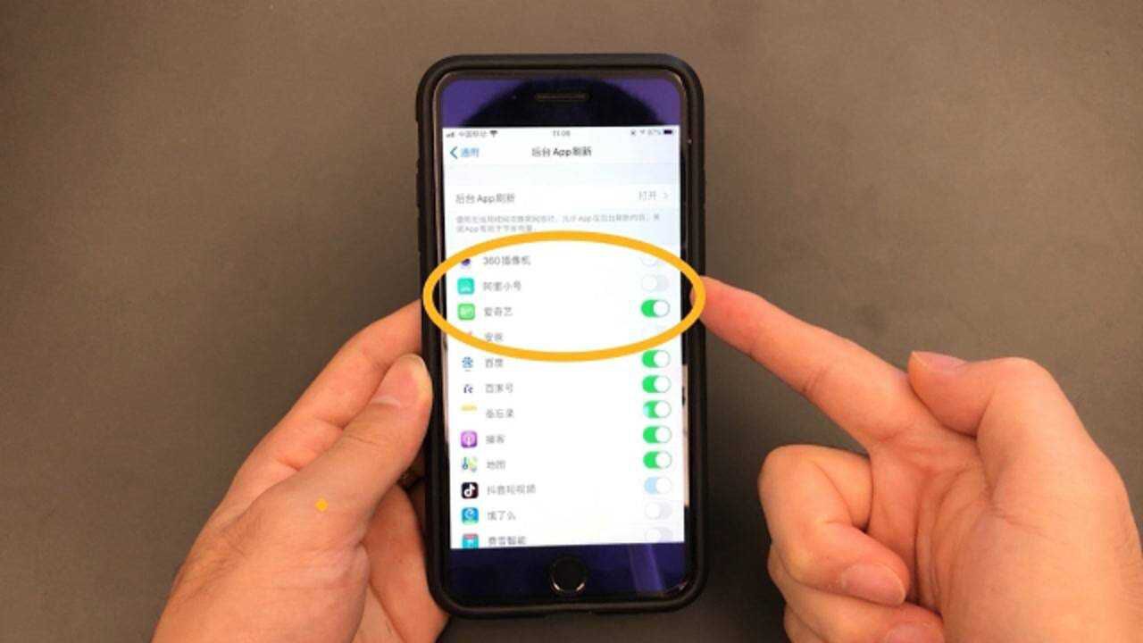 玩游戏手机温度过高_手机玩儿一把游戏就温度高_玩儿温度手机高游戏怎么办