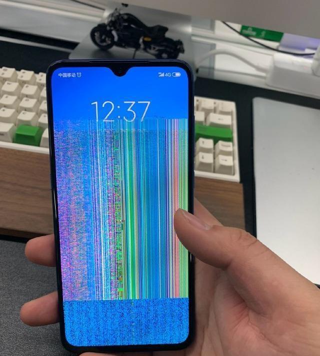 手机切换游戏花屏_切换花屏手机游戏怎么弄_个别游戏花屏