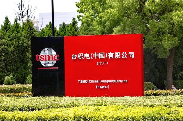 手机游戏苹果独占_iphone独占游戏_独占苹果手机游戏怎么玩
