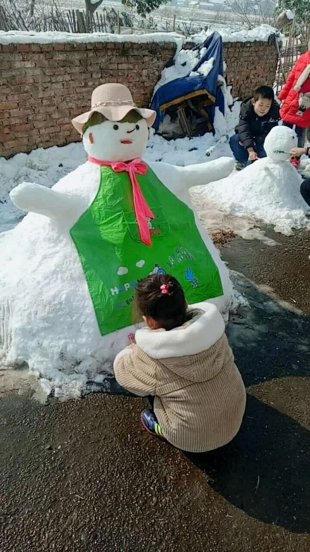 雪人堆积教程_手机游戏堆雪人_雪人堆手机游戏叫什么